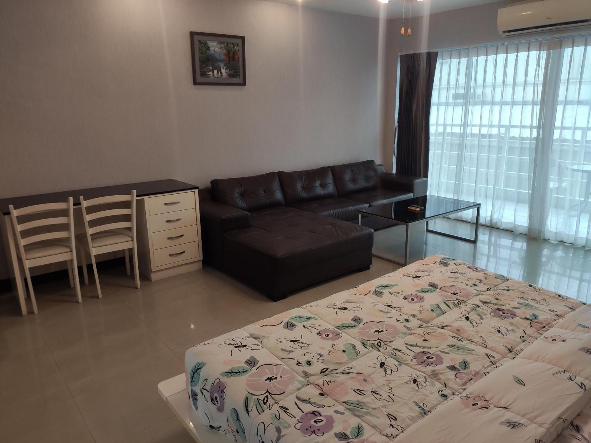 View Talay 6 Pattaya Beach By Anatolia Condo Suite Exteriör bild