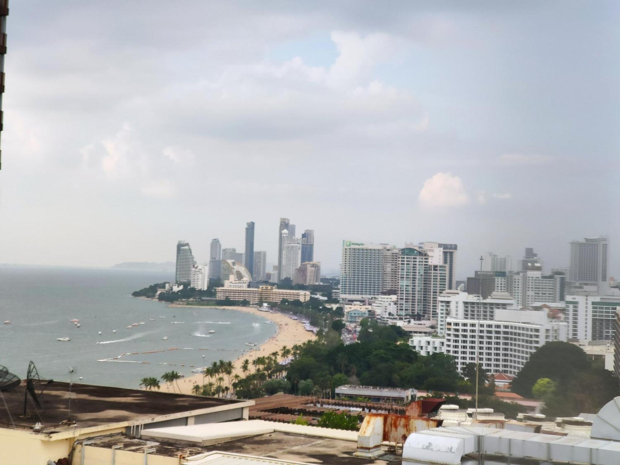 View Talay 6 Pattaya Beach By Anatolia Condo Suite Exteriör bild