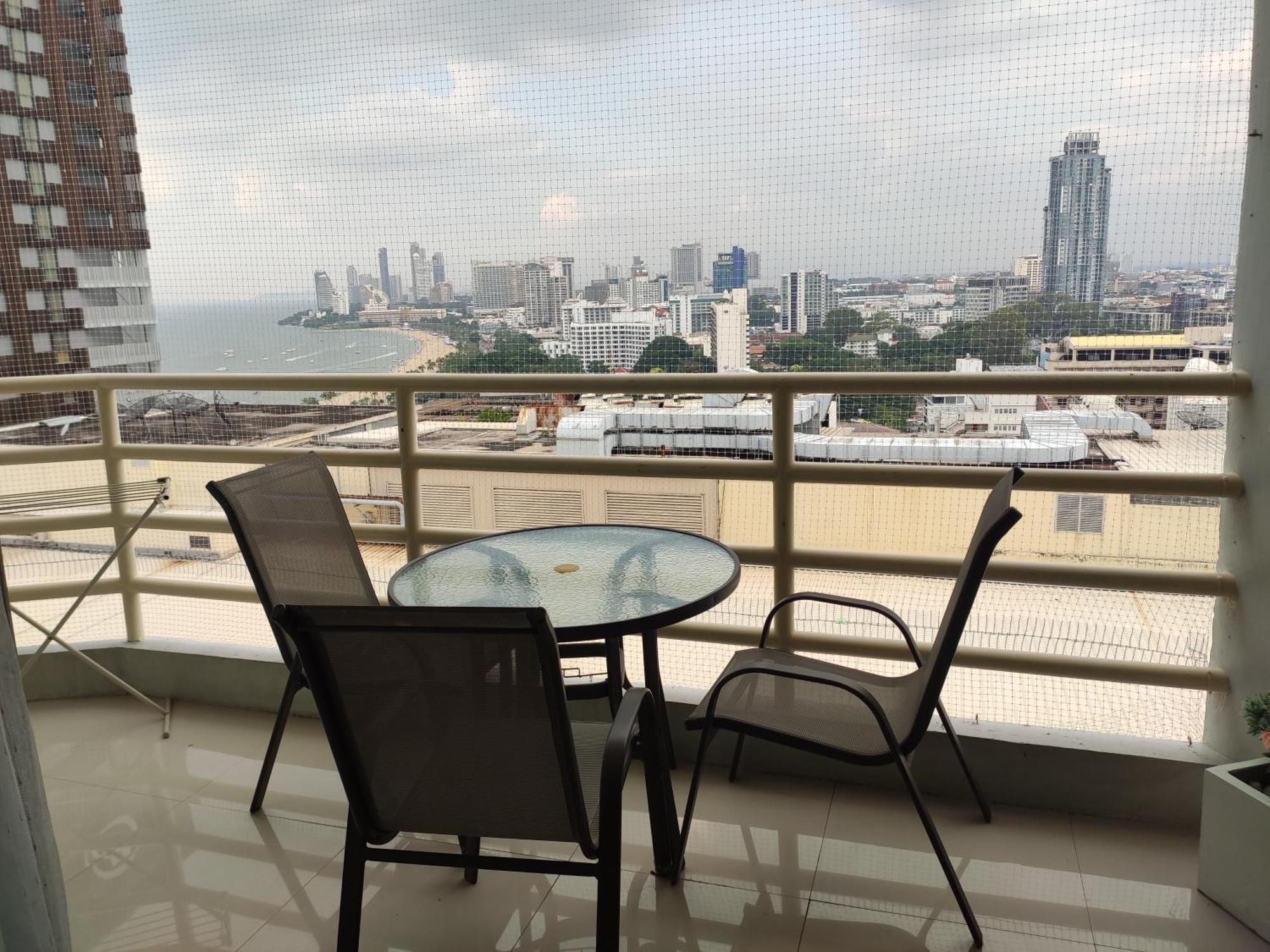 View Talay 6 Pattaya Beach By Anatolia Condo Suite Exteriör bild