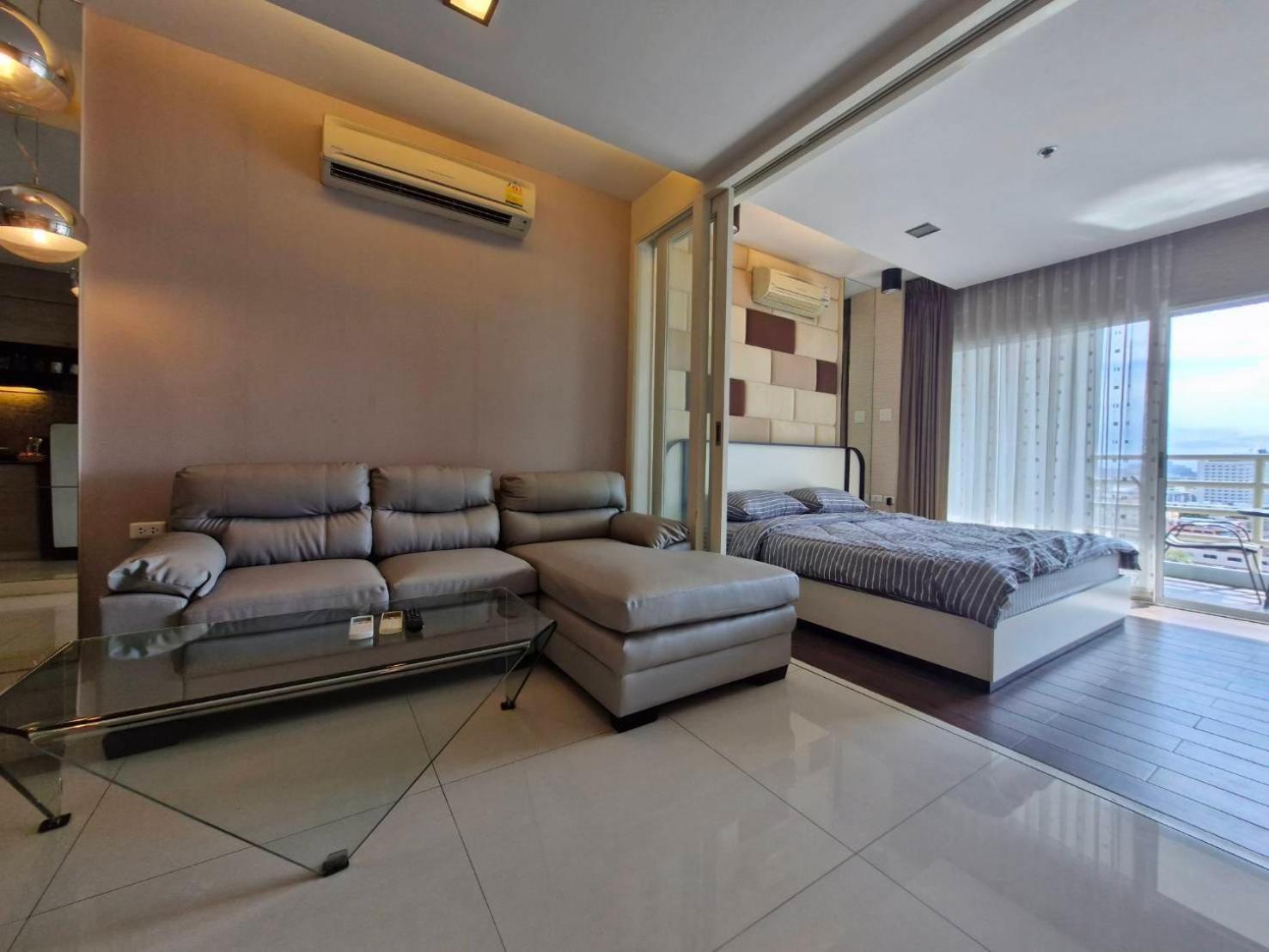 View Talay 6 Pattaya Beach By Anatolia Condo Suite Exteriör bild