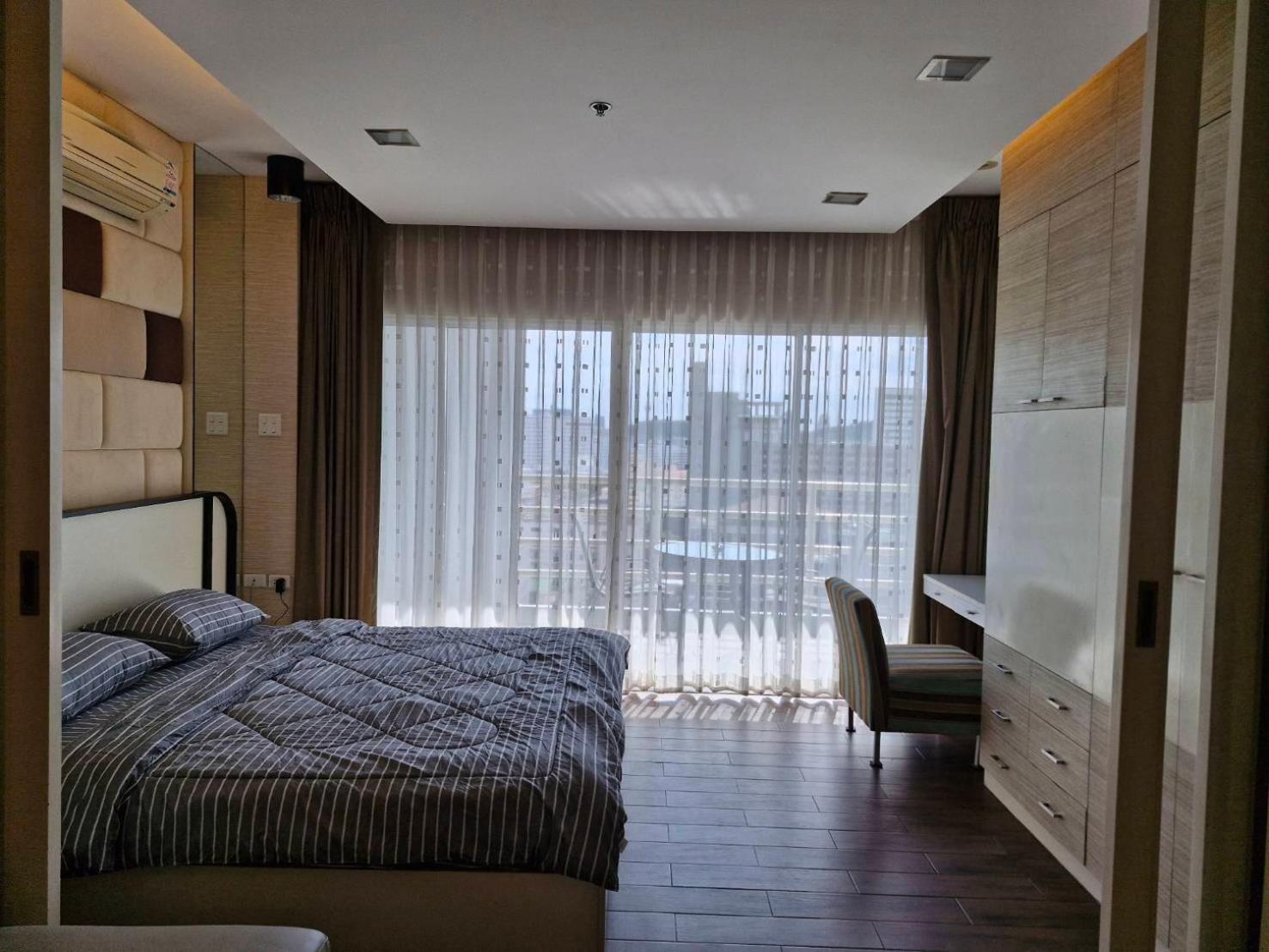 View Talay 6 Pattaya Beach By Anatolia Condo Suite Exteriör bild