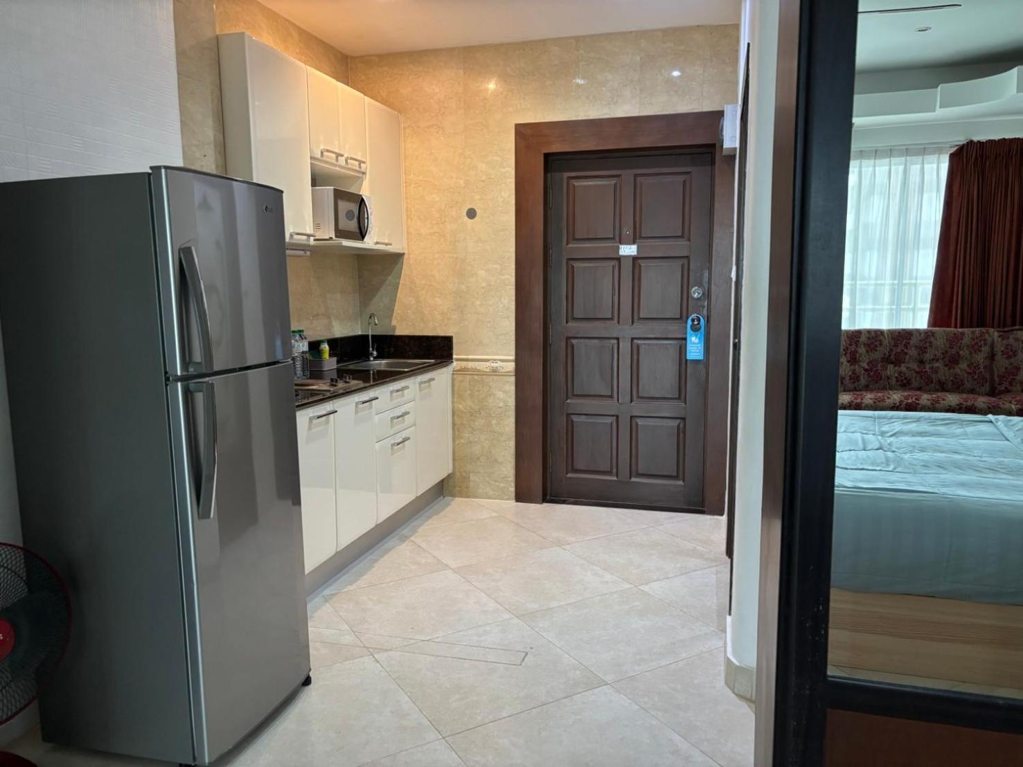 View Talay 6 Pattaya Beach By Anatolia Condo Suite Exteriör bild